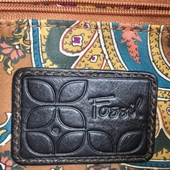 Fossil black classic leather shoulder bag women's EUC pre-owned 12" x 7.5" x 3" - Picture 5 of 8